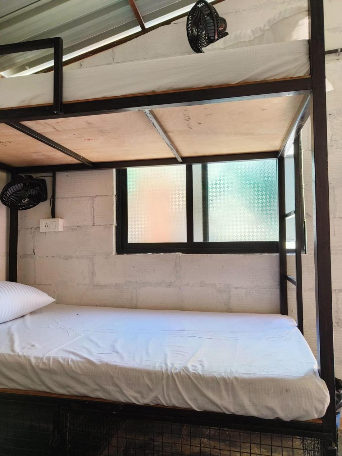 12 Monks - Beachside Hostel Arambol Buitenkant foto