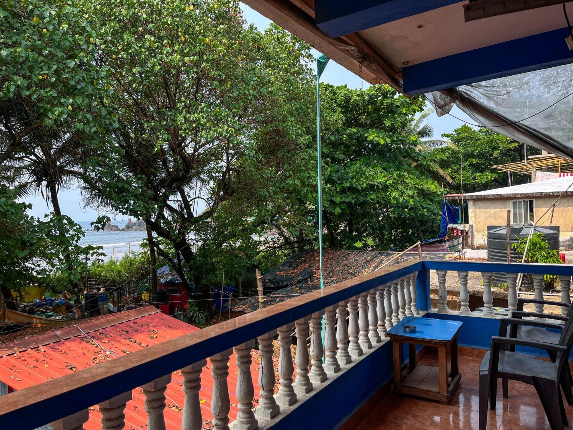 12 Monks - Beachside Hostel Arambol Buitenkant foto