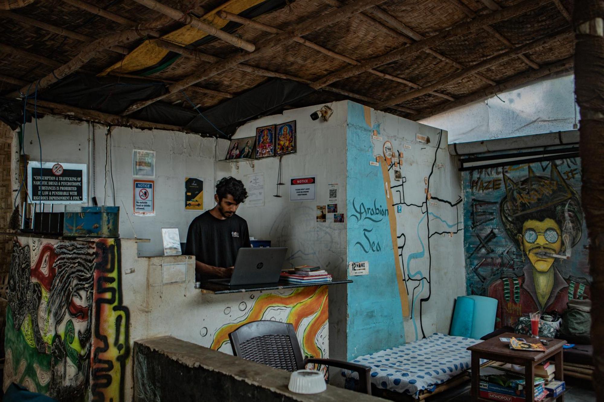 12 Monks - Beachside Hostel Arambol Buitenkant foto